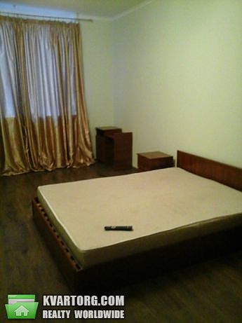 Rent out 1-room apartment. Киев,  Трутенко — photo 1