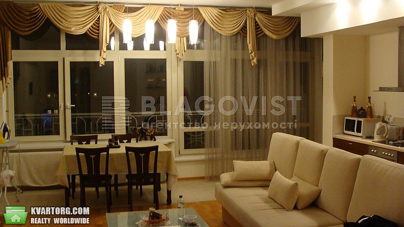 Rent out 3-room apartment. Киев,  Владимирская — photo 1