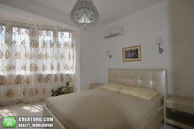 Sell 2-room apartment. Киев,  Днепровская наб — photo 1