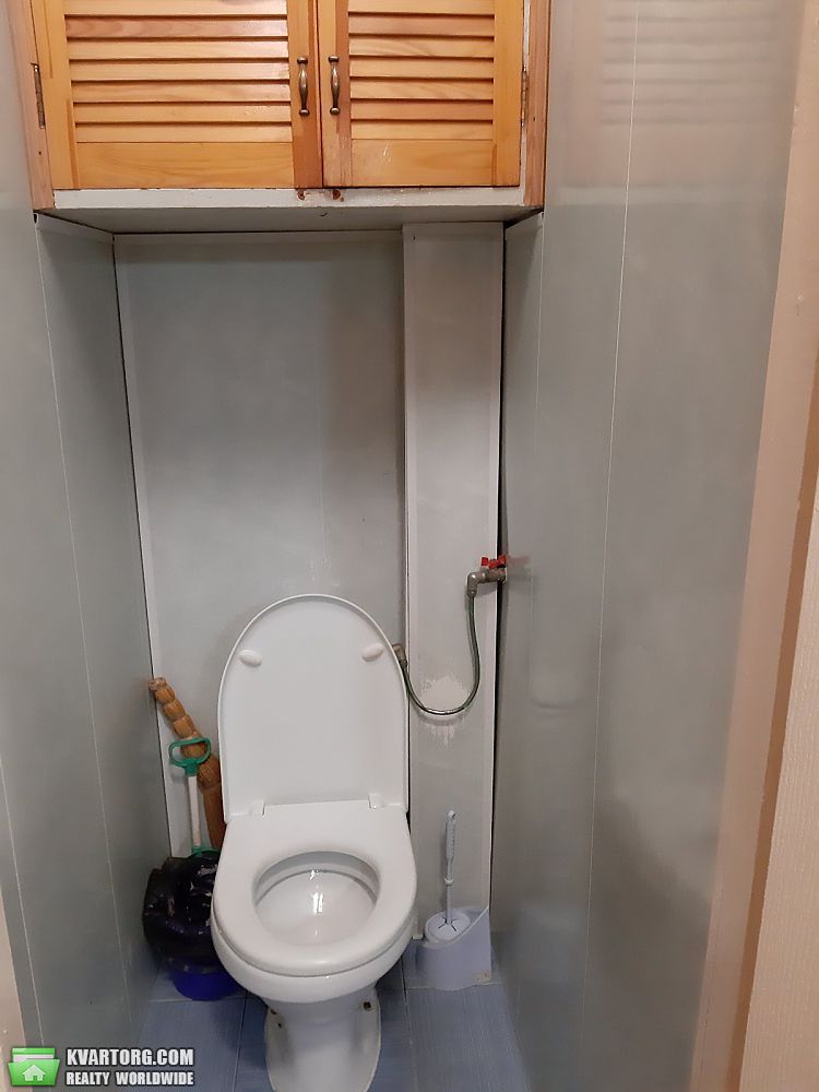 Rent out 2-room apartment. Киев,  Братиславская — photo 7