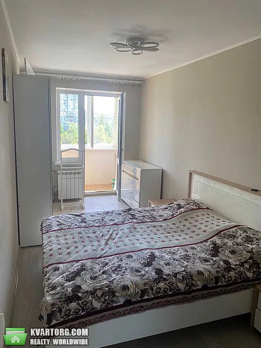 Rent out 2-room apartment. Киев, Александра Бойченко 4 — photo 8