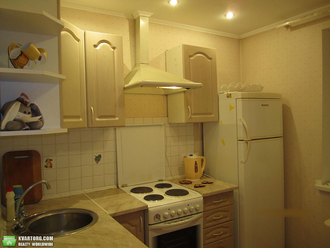 Rent out 1-room apartment. Киев,  Мельникова — photo 3