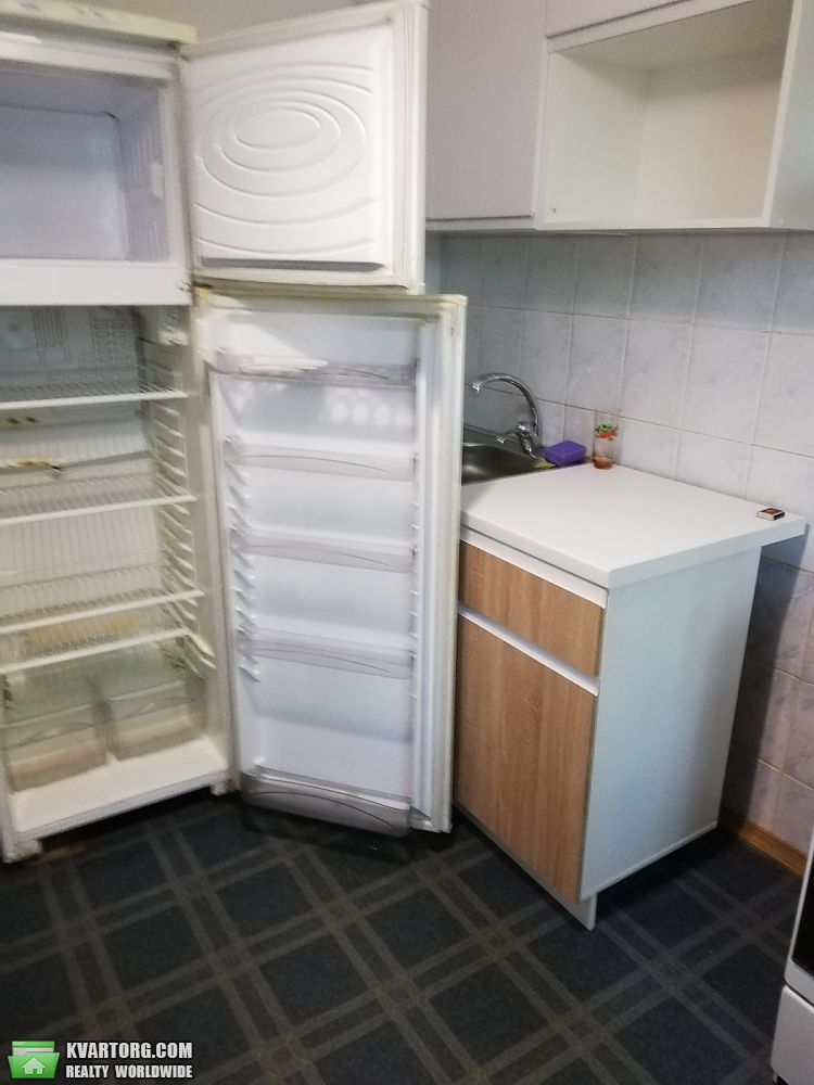 Rent out 2-room apartment. Киев,  Братиславская — photo 4
