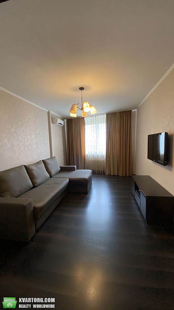 Rent out 1-room apartment. Киев, Перемоги просп. — photo 4