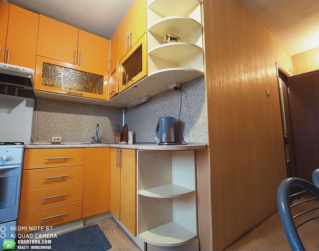Rent out 1-room apartment. Киев,  Радужная — photo 1
