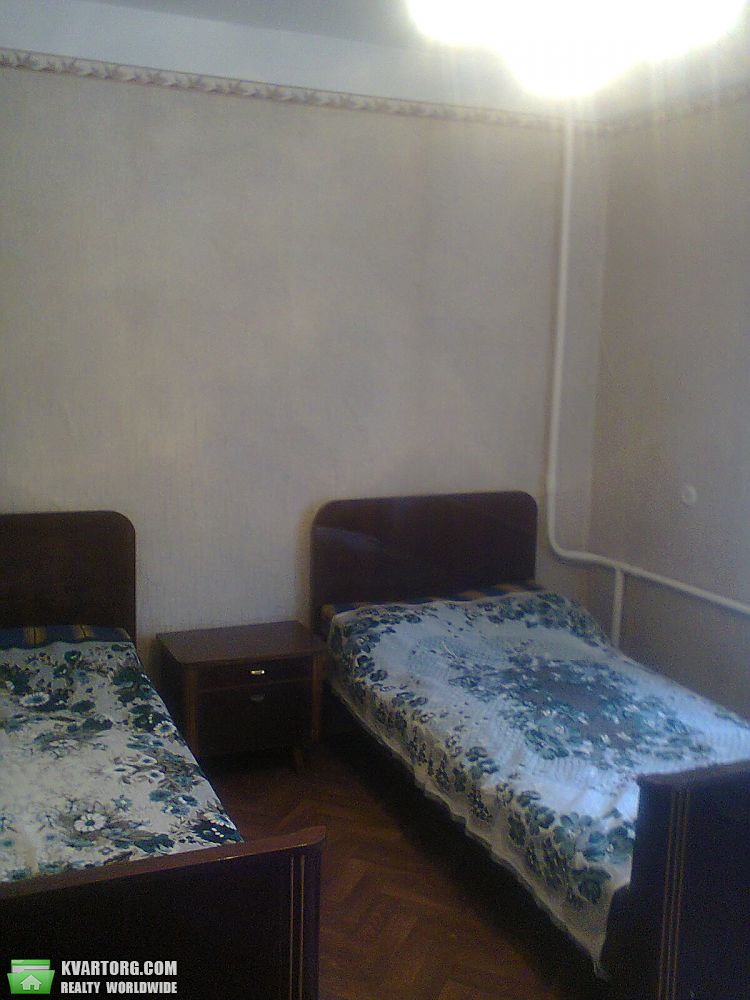 Rent out 2-room apartment. Киев,  Фрунзе Кириловская — photo 1
