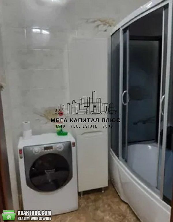 Rent out 3-room apartment. Киев,  Урловская — photo 10