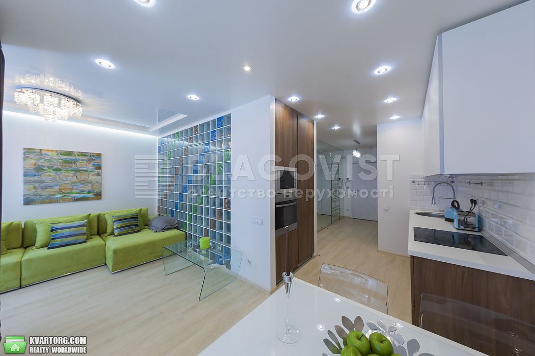 Rent out 2-room apartment. Киев, Драгоманова — photo 2