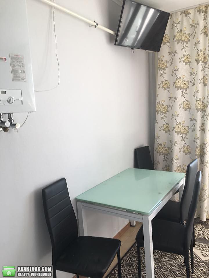 Rent out 1-room apartment. Киев, свободи — photo 6