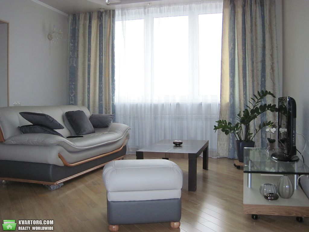 Rent out 2-room apartment. Киев, Елизаветы Чавдар — photo 4