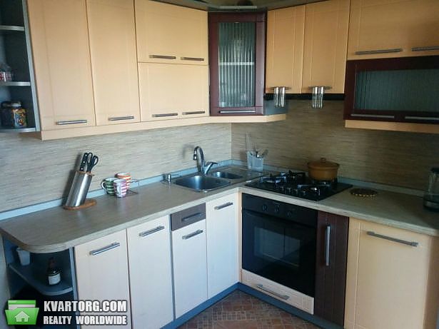 Rent out 2-room apartment. Киев,  Автозаводская — photo 4