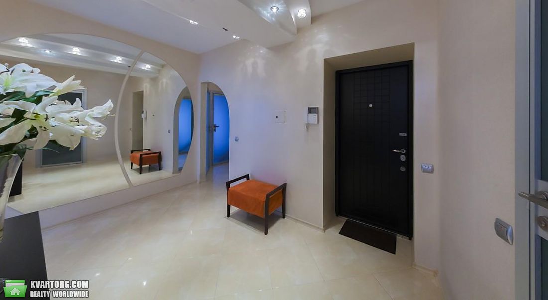 Rent out 3-room apartment. Киев,  Введенская — photo 10