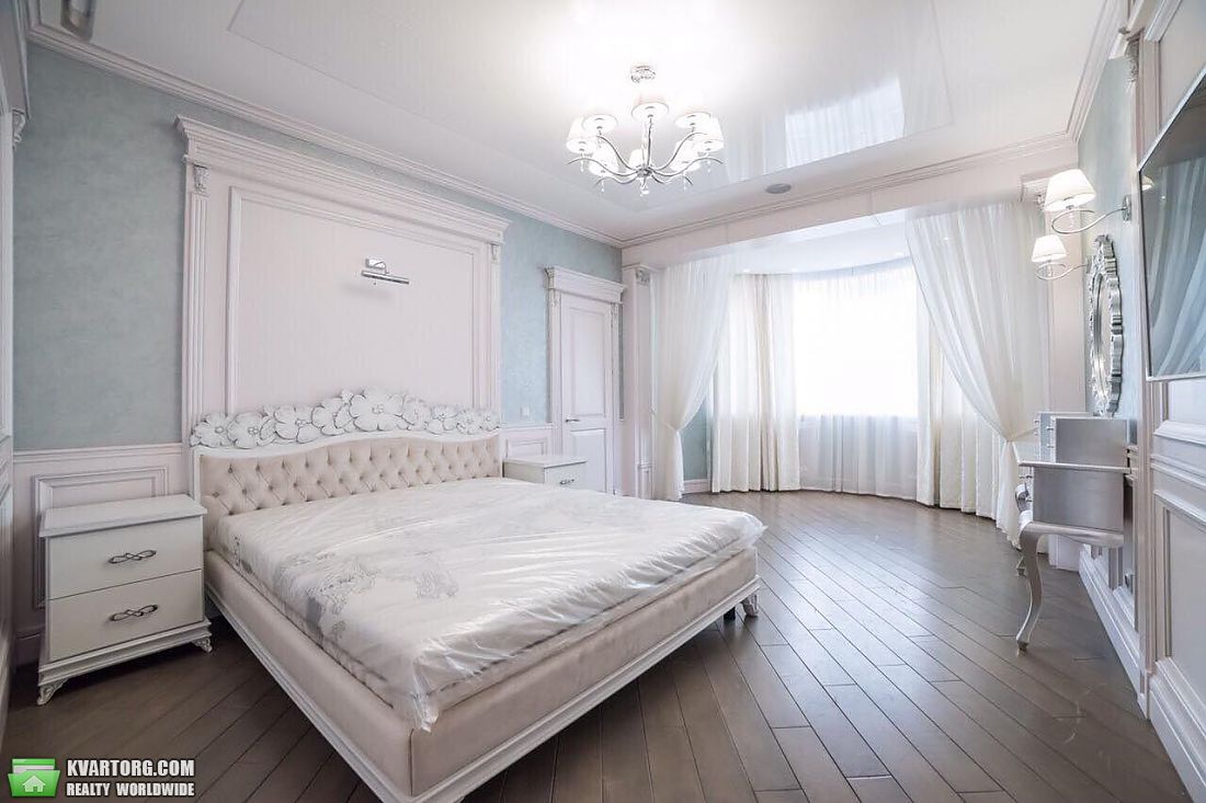Sell 4-room apartment. Киев,  Шевченко бул — photo 4