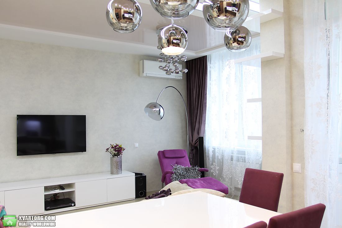 Sell 2-room apartment. Киев,  Урловская — photo 3