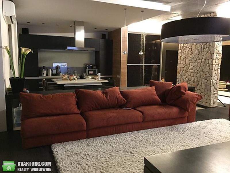 Rent out 4-room apartment. Киев, Коновальца — photo 1