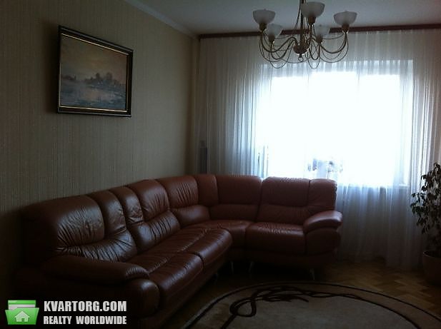 Rent out 3-room apartment. Киев,  Ломоносова — photo 1