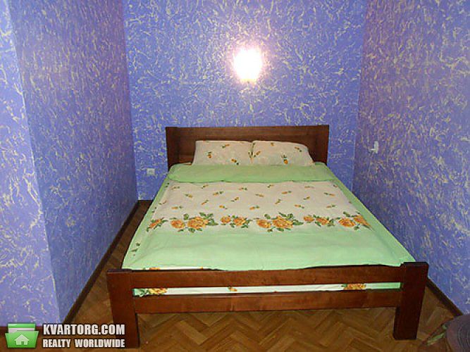 Rent out 1-room apartment. Киев,  Космическая — photo 2