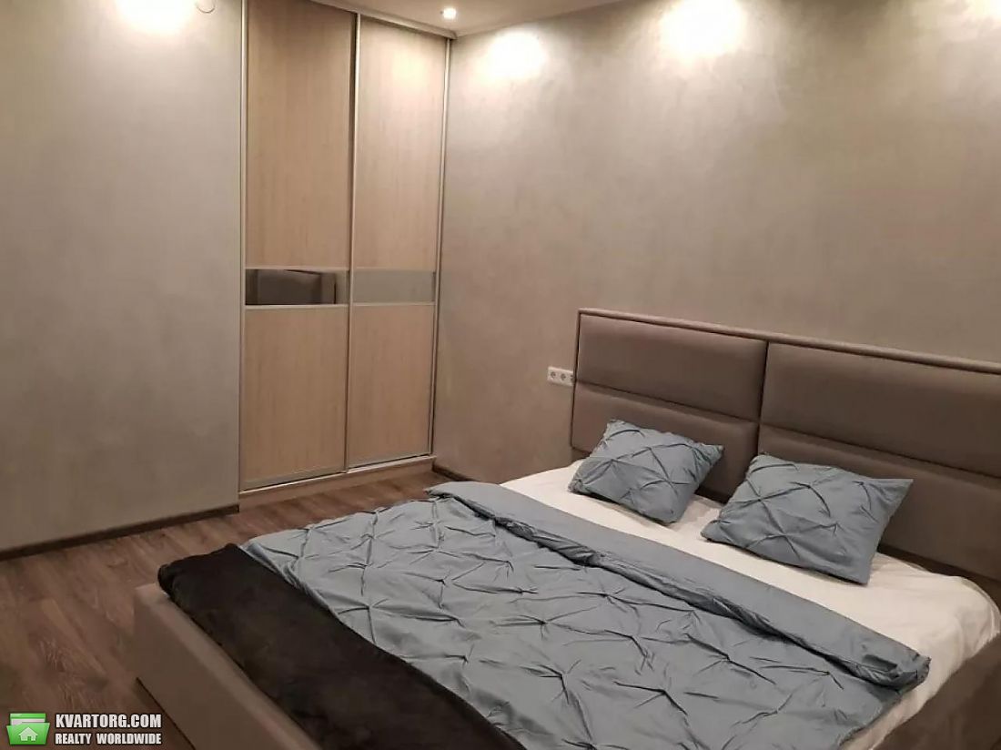 Rent out 4-room apartment. Киев,  Макеевский пер — photo 9