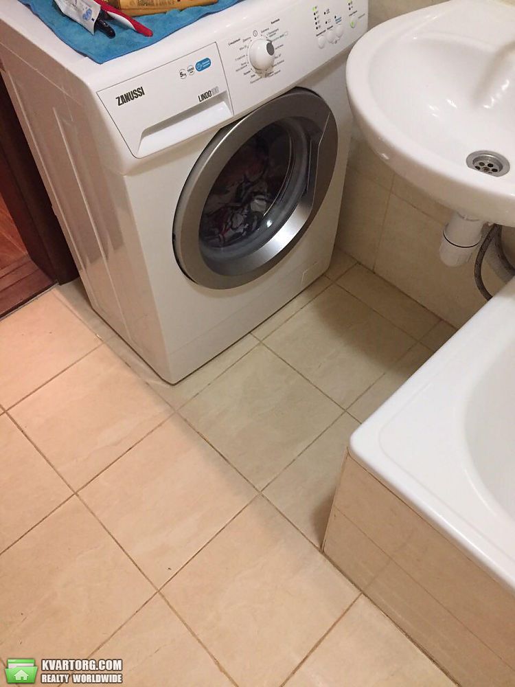 Rent out 1-room apartment. Киев,  Чавдар — photo 5