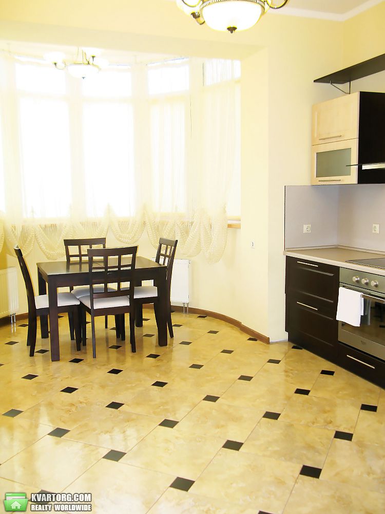 Rent out 3-room apartment. Киев,  Черновола — photo 5