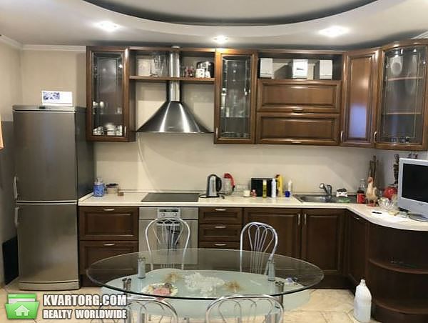 Rent out 3-room apartment. Киев,  Миропольская — photo 4