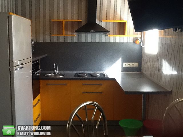 Rent out 3-room apartment. Киев, Чехова — photo 1