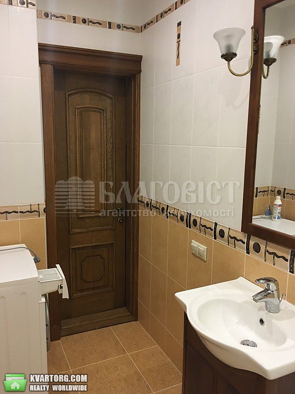 Rent out 2-room apartment. Киев,  Бажана — photo 3