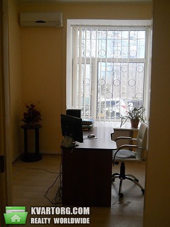 Rent out office. Киев, Трехсвятительская — photo 2