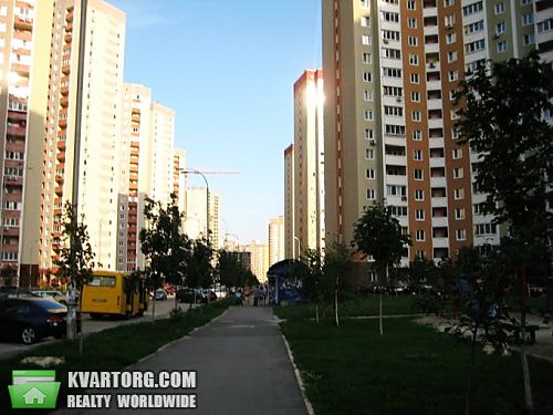 Rent out 3-room apartment. Киев, Урловская — photo 5