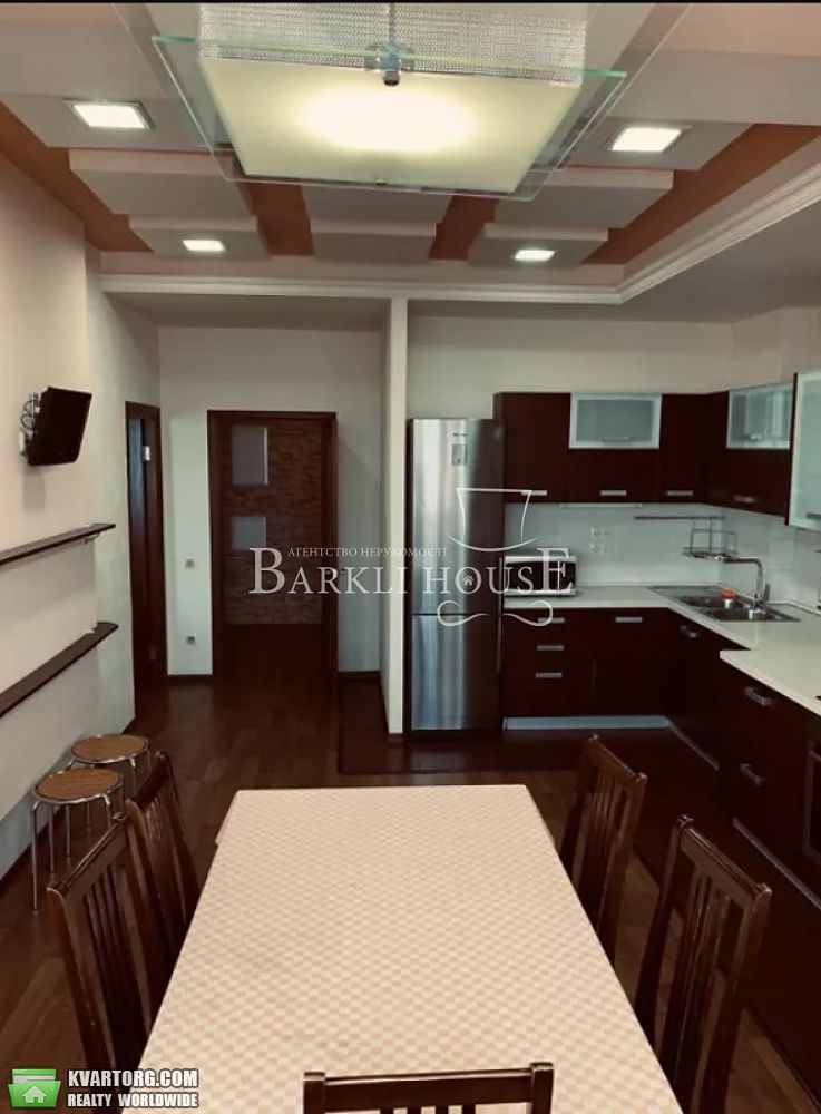 Rent out 4-room apartment. Киев,  Черновола — photo 3