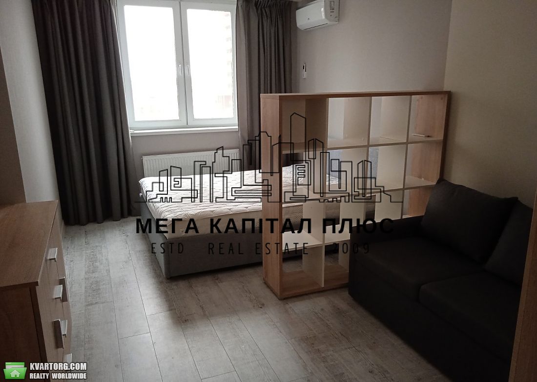 Rent out 1-room apartment. Киев, Соломії Крушельницької — photo 1
