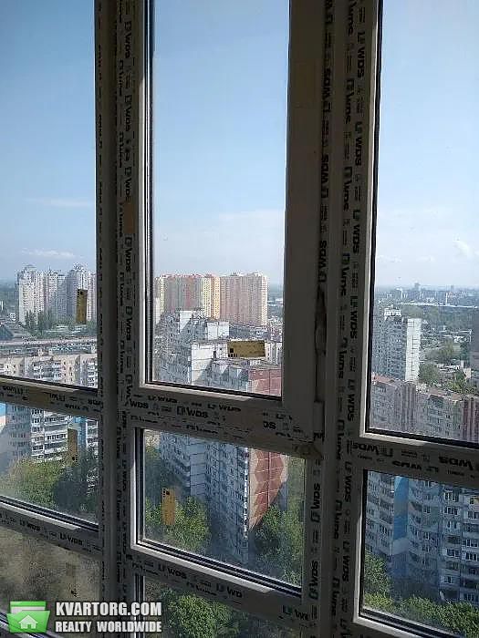 Sell 1-room apartment. Киев,  Бережанская — photo 2