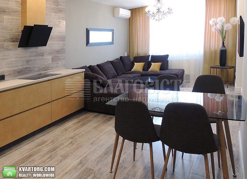 Rent out 2-room apartment. Киев,  Оболонский пр — photo 1