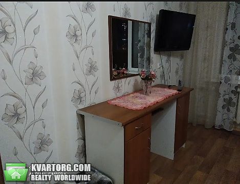 Rent out 3-room apartment. Киев, Урловская — photo 4
