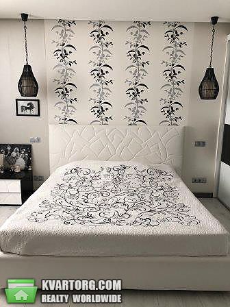 Rent out 3-room apartment. Киев,  Голосеевская — photo 1