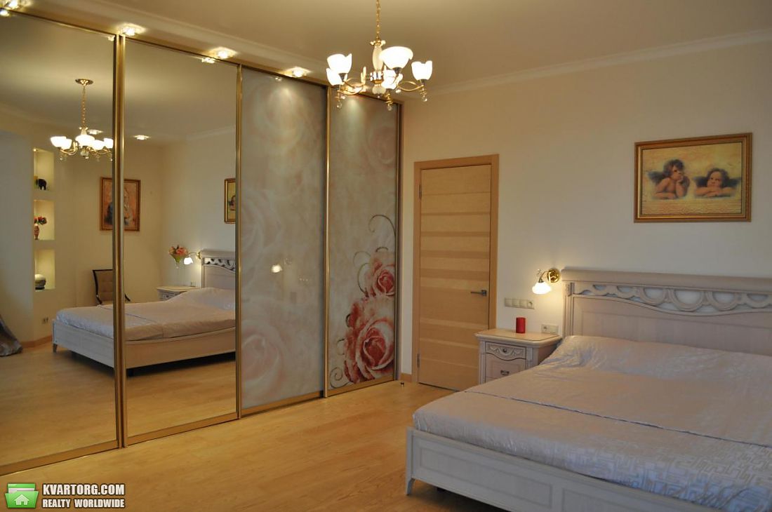 Rent out 2-room apartment. Киев,  Соломенская — photo 4