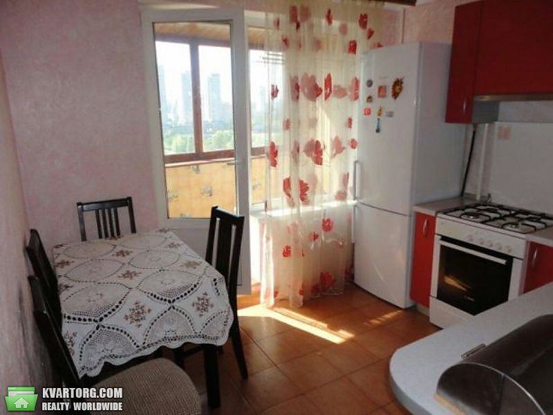 Sell 1-room apartment. Киев,  Березняковская — photo 4