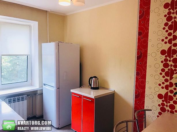 Rent out 2-room apartment. Киев,  Леси Украинки бул — photo 2