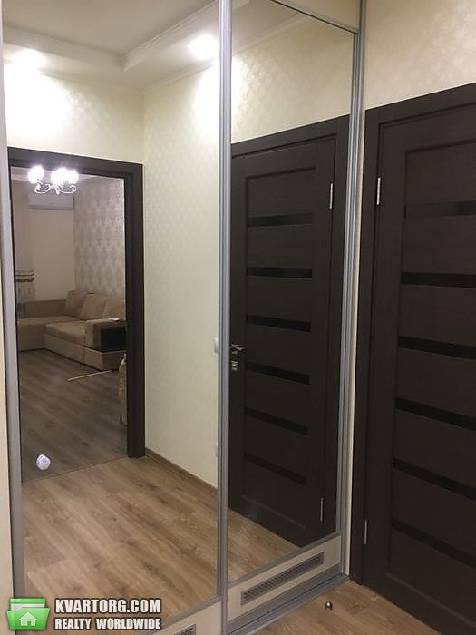 Rent out 2-room apartment. Киев,  Феодосийская — photo 3