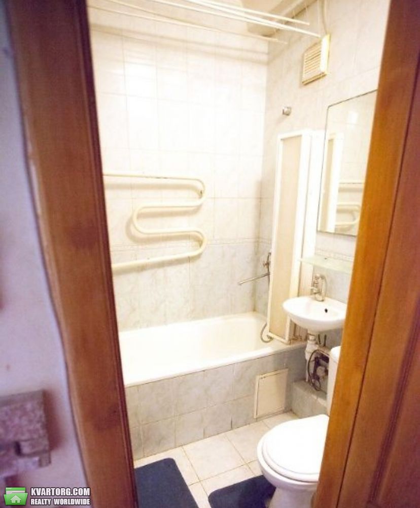 Rent out 3-room apartment. Киев,  Лихачева — photo 3