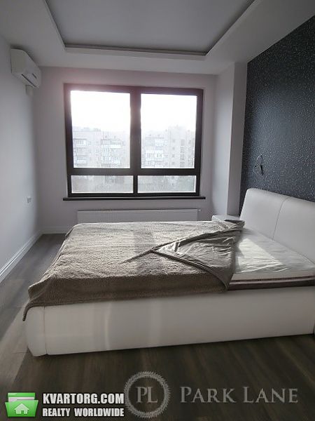 Sell 3-room apartment. Киев,  40-летия Октября просп — photo 3