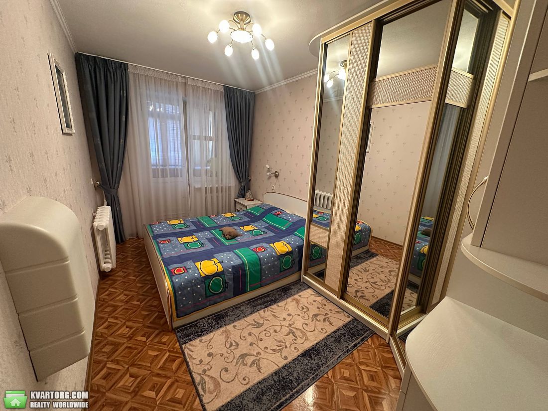 Rent out 3-room apartment. Днепр, Кожем'яки — photo 1