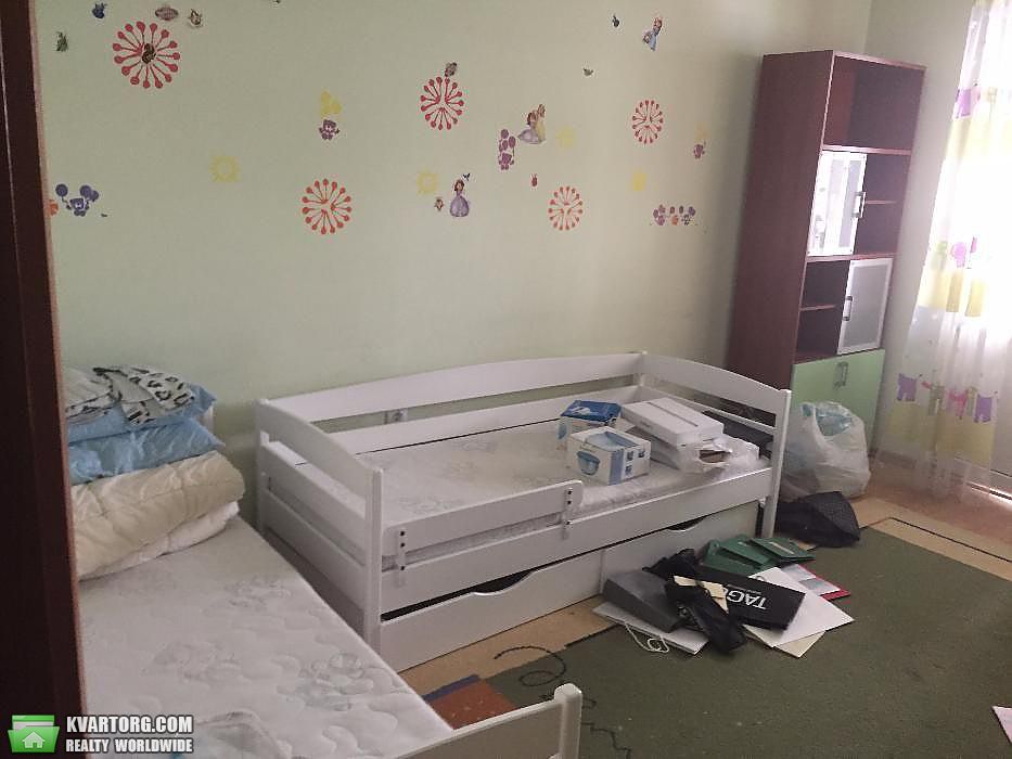 Rent out 3-room apartment. Киев,  Мельникова — photo 6