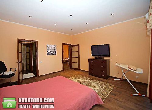 Rent out 2-room apartment. Киев, Почайнинская — photo 8