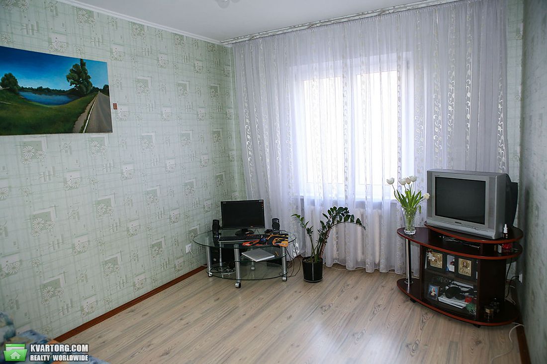 Sell 3-room apartment. Киев,  Урловская — photo 7