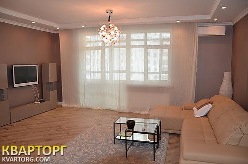 Rent out 3-room apartment. Киев, Щорса — photo 3