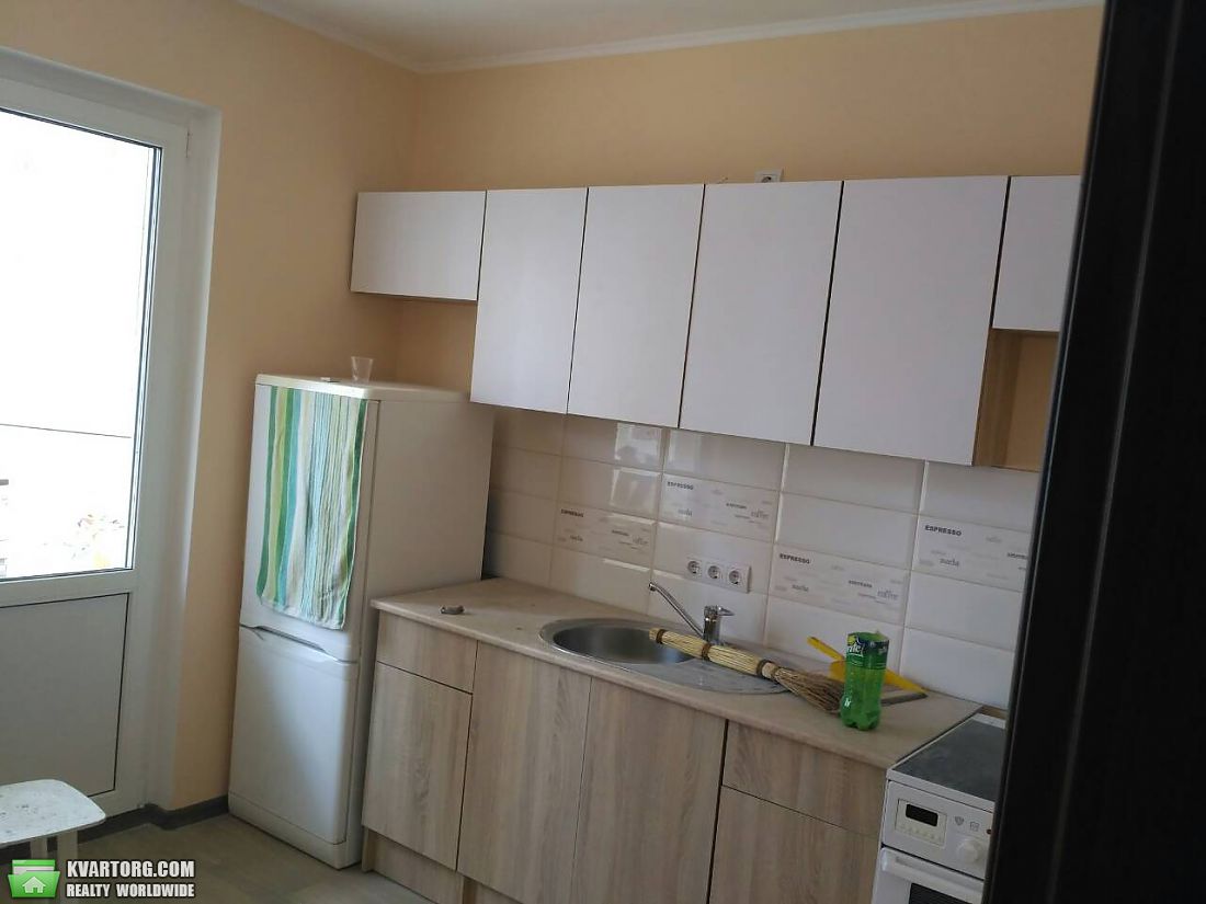 Rent out 1-room apartment. Киев, Гмыри Бориса — photo 10