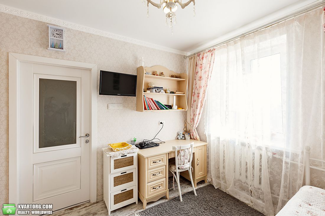 Sell 4-room apartment. Ивано-Франковск, Вовчинецька — photo 8