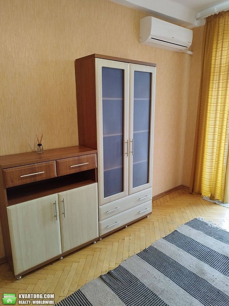 Rent out 2-room apartment. Киев, Шевченко бульвар — photo 8