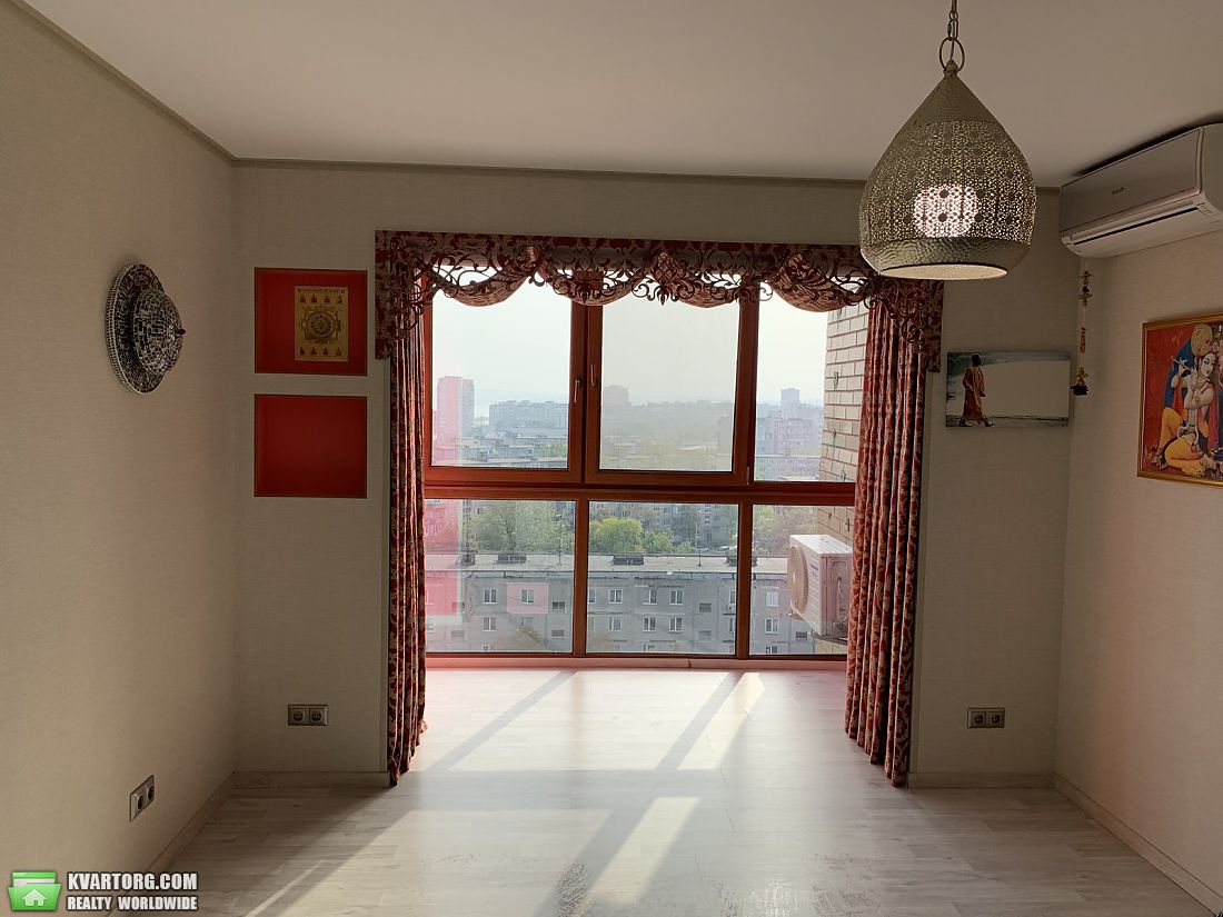 Sell 3-room apartment. Украинка,  Сосновая — photo 8